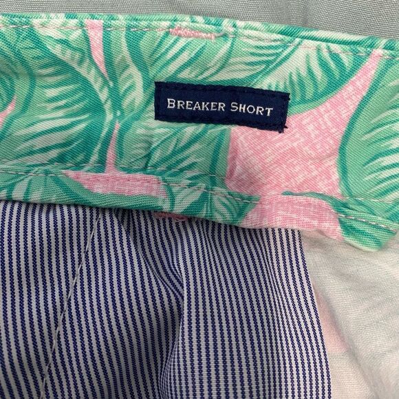 Vineyard Vines Stretch Banana Leaf Print Breaker Shorts Men Size 33 - Picture 9 of 9